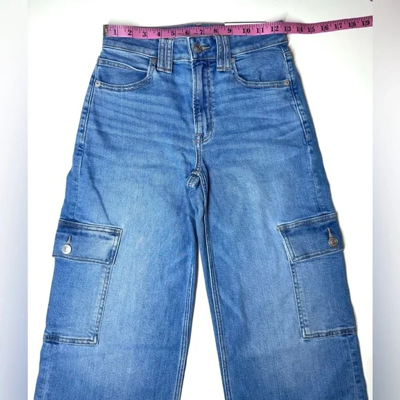American Eagle Women's Dreamy Drape Super High Rise Baggy Wide Leg Jeans Size-24